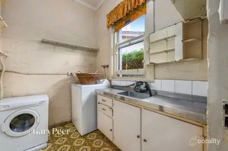 Property photo of 143 Westbury Close Balaclava VIC 3183