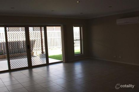 Property photo of 2/1 Ningaloo Drive Pimpama QLD 4209