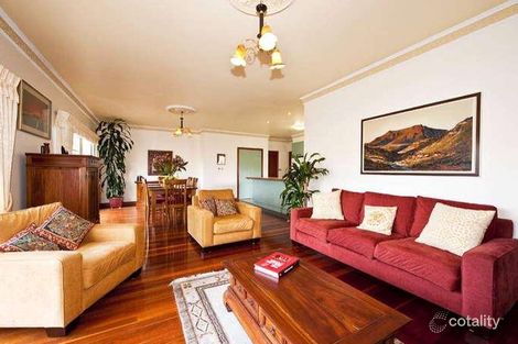 Property photo of 4 Bartram Rise Viewbank VIC 3084