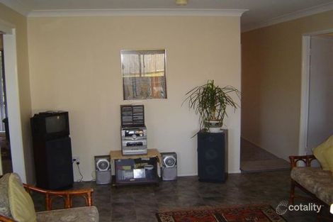 Property photo of 10 Wayamba Close Hillvue NSW 2340