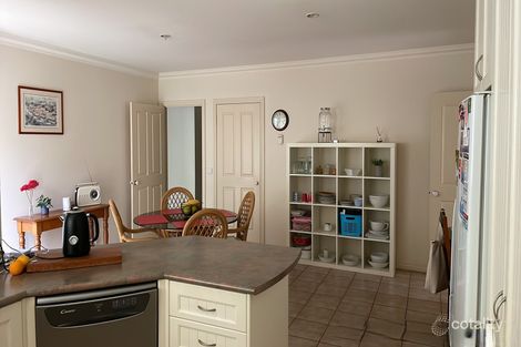 Property photo of 2 Lithgow Avenue Blackburn VIC 3130