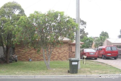 Property photo of 20 Dorchester Crescent Carrum Downs VIC 3201