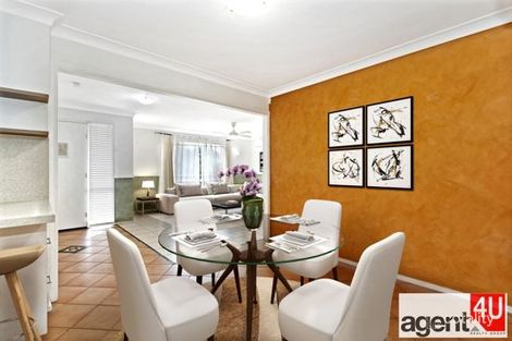 Property photo of 39 Candlebark Circuit Glenmore Park NSW 2745