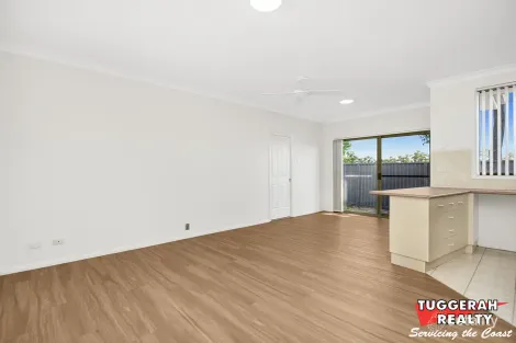 Property photo of 1/98 Woodbury Park Drive Mardi NSW 2259