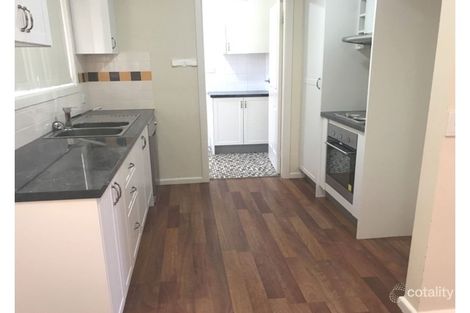 Property photo of 3 Rainbow Place Dubbo NSW 2830