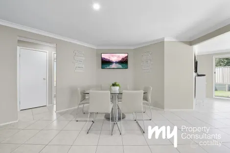 Property photo of 11 Buttercup Place Mount Annan NSW 2567