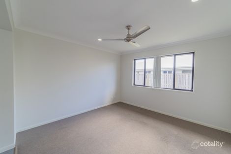 Property photo of 124 Whitehaven Drive Blacks Beach QLD 4740