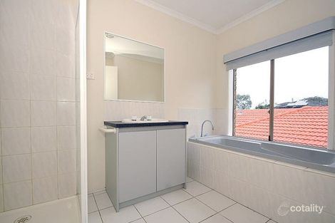 Property photo of 17 Wildoer Drive Aspendale Gardens VIC 3195