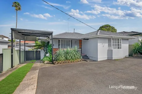 Property photo of 13 Fairfield Road Woodpark NSW 2164