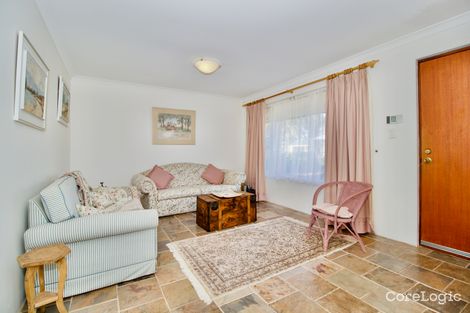 Property photo of 27 Parkland Drive Warnbro WA 6169