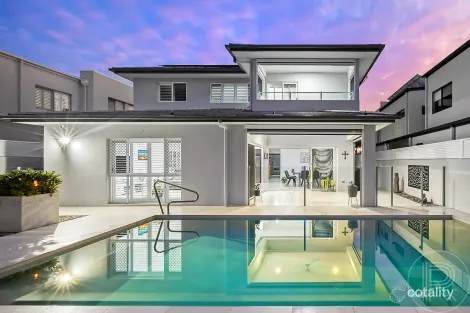 Property photo of 5 Great Keppel Crescent Mountain Creek QLD 4557