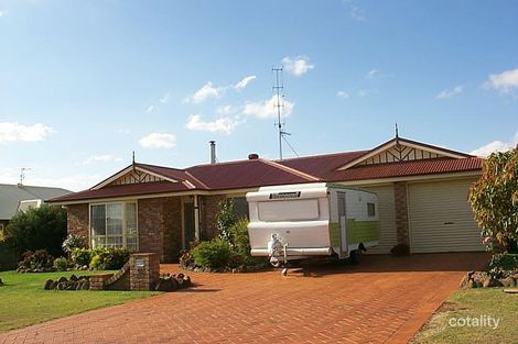 17 Gundry Ct, Kearneys Spring, QLD 4350