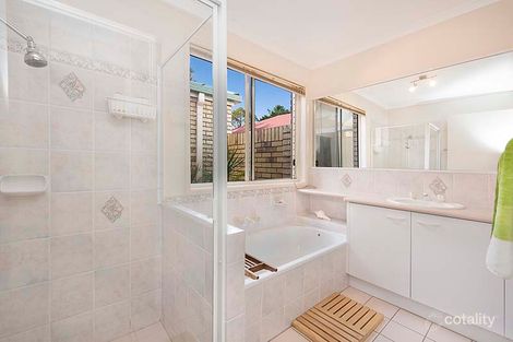 Property photo of 11 Sorbonne Close Sippy Downs QLD 4556