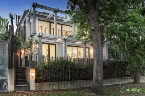 Property photo of 1A Matthews Court Toorak VIC 3142