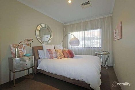 Property photo of 18 Amity Cove Halls Head WA 6210