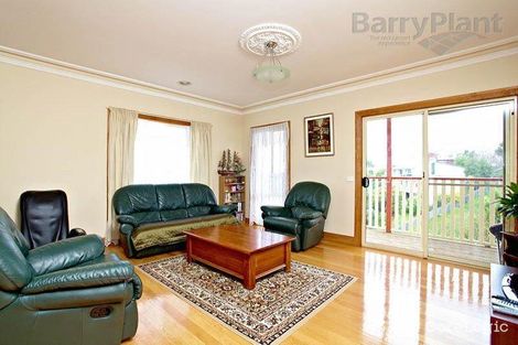 Property photo of 7 Riversdale Crescent Darley VIC 3340