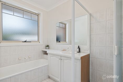 Property photo of 2/260 Lawrence Road Mount Waverley VIC 3149