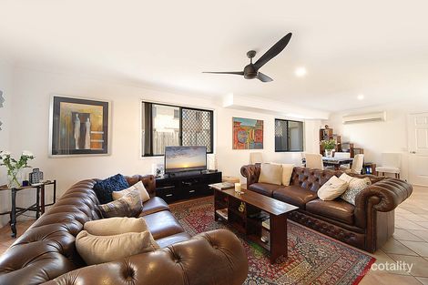 Property photo of 2/2028 Gold Coast Highway Miami QLD 4220