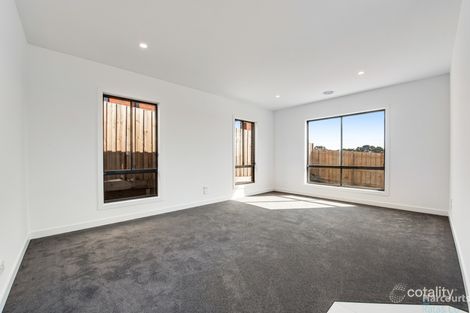 Property photo of 9 Echelon Road Doreen VIC 3754