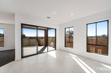 Property photo of 9 Echelon Road Doreen VIC 3754