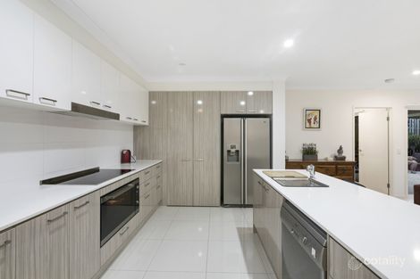 Property photo of 1/7 Sapphire Place Elanora QLD 4221