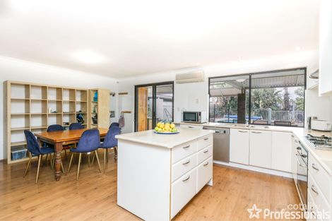 Property photo of 4 Gum Court Yangebup WA 6164
