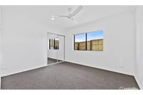 Property photo of 15 Edinburgh Crescent Gleneagle QLD 4285