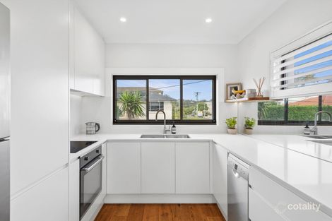 Property photo of 11/115 Ocean Street Narrabeen NSW 2101