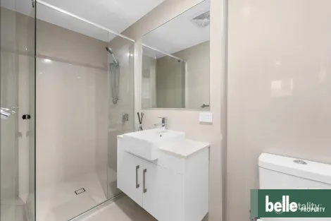 Property photo of 3/68 Kitchener Street Coorparoo QLD 4151