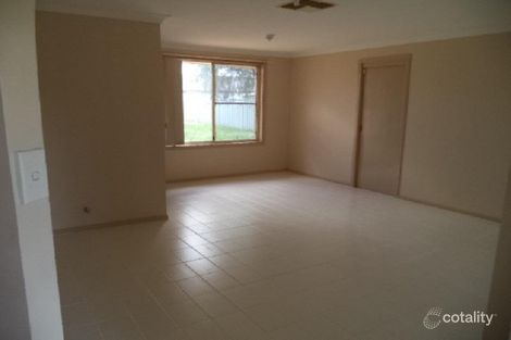 Property photo of 11 Thomas Tom Crescent Parkes NSW 2870
