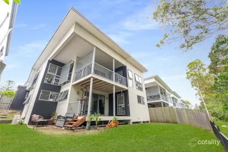 Property photo of 5 Birdie Place Carbrook QLD 4130