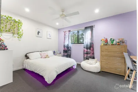 Property photo of 5 Birdie Place Carbrook QLD 4130