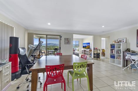 Property photo of 28 Summit Parade Bahrs Scrub QLD 4207