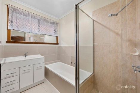 Property photo of 6 Natika Court Bundoora VIC 3083