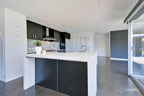 Property photo of 13 Newry Drive Traralgon VIC 3844