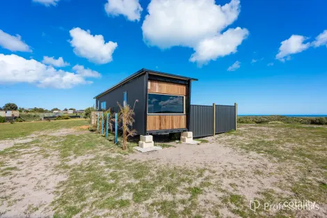 Property photo of 37 African Reef Boulevard Greenough WA 6532