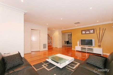 Property photo of 1 Pine Hill Drive Doncaster East VIC 3109