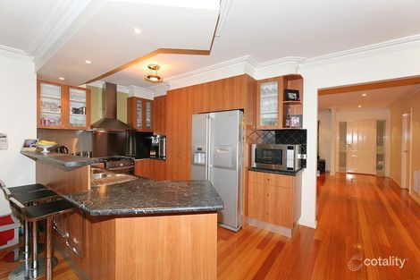 Property photo of 1 Pine Hill Drive Doncaster East VIC 3109