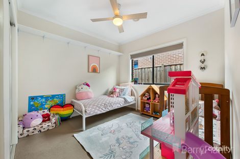 Property photo of 37 Nantha Way Brookfield VIC 3338
