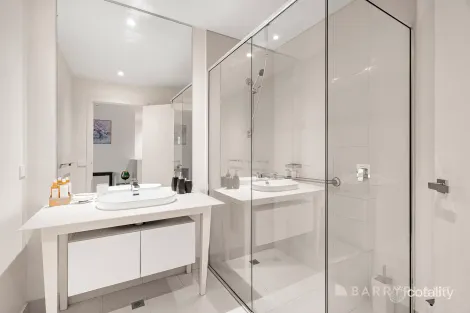 Property photo of 77 Belsay Chase Chirnside Park VIC 3116
