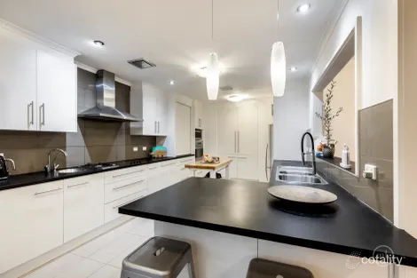 Property photo of 22 Nokes Court Montmorency VIC 3094