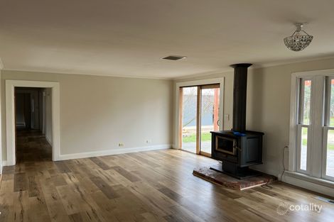 Property photo of 21 Morrow Road Gisborne VIC 3437