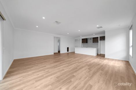 Property photo of 10 Bianco Place Truganina VIC 3029