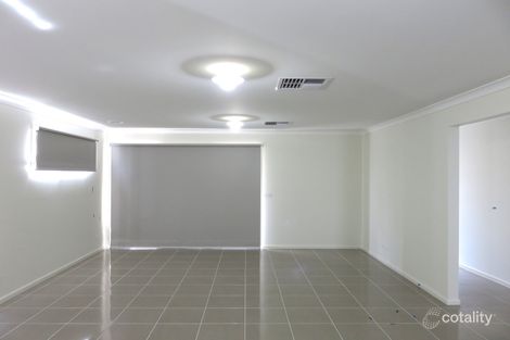 Property photo of 21 Carver Circuit Wollert VIC 3750