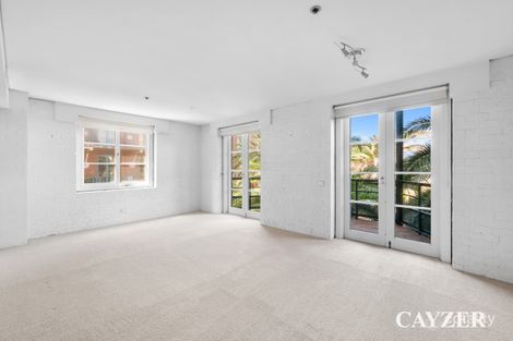 Property photo of 6/9 Beach Street Port Melbourne VIC 3207