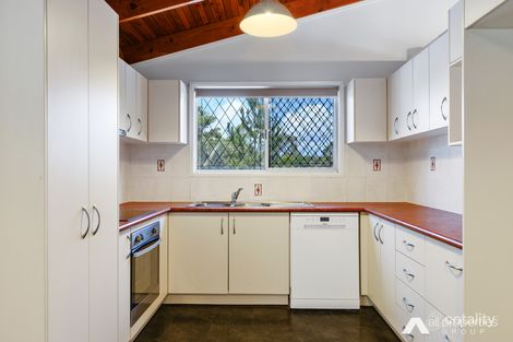 Property photo of 24 Green Road Regents Park QLD 4118