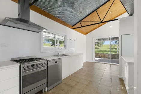 Property photo of 1 Simms Lane Parkesbourne NSW 2580