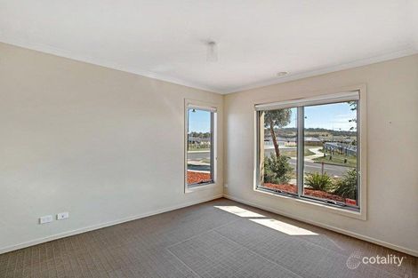 Property photo of 8 Ducal Parkway Mernda VIC 3754