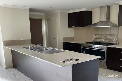 5 Wagner Cl, Cranbourne East, VIC 3977