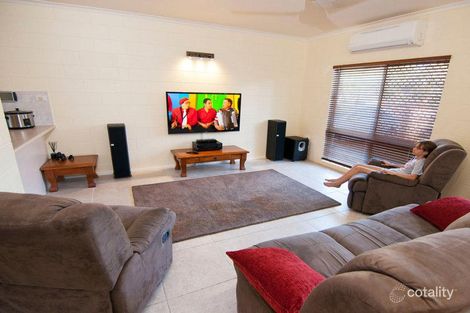 Property photo of 26 Kangaroo Street Bentley Park QLD 4869